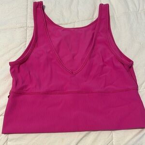 Power pivot ribbed tank top